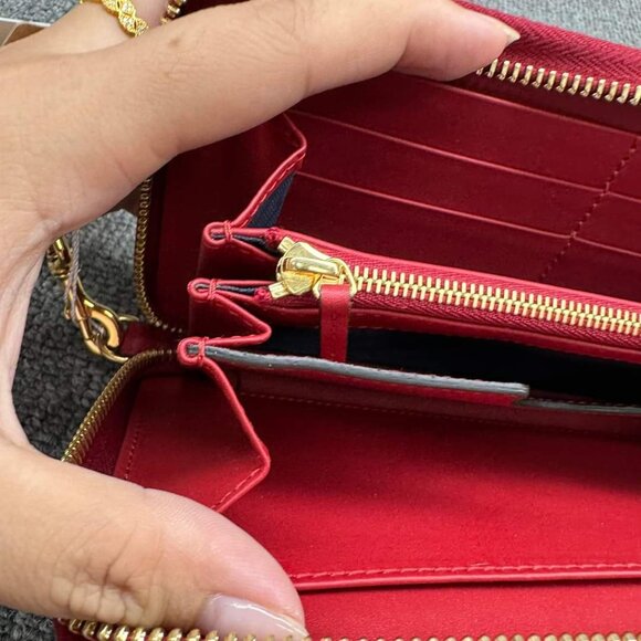 100% Authentic Gucci Leather Wallet - Picture 10 of 12